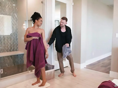 Xvideos noir kira brother-in-law